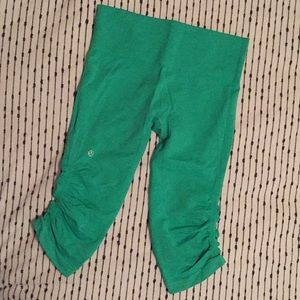 Lululemon sea-green crop